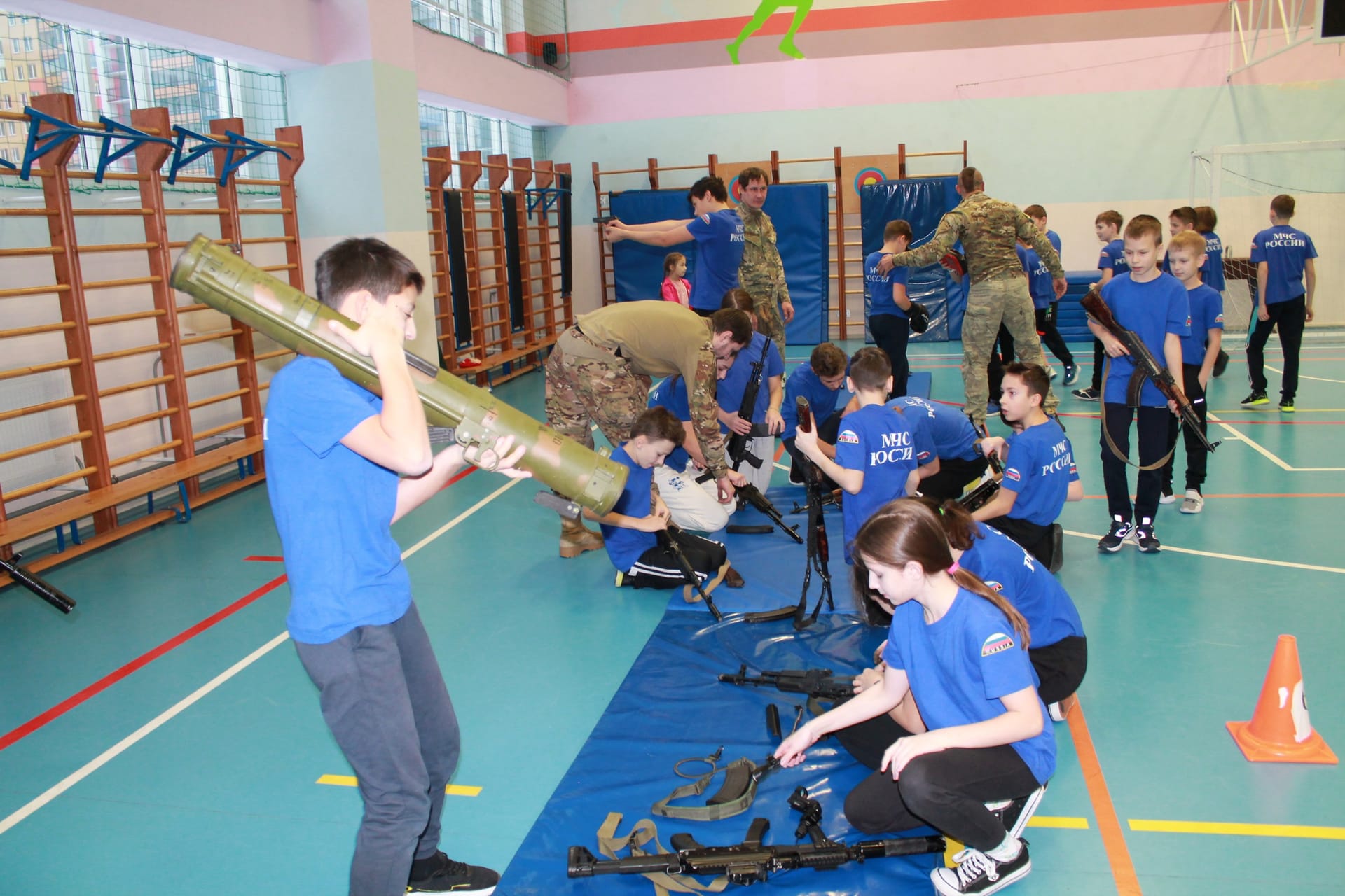 На занятиях «Добровольца» и Северо-cлавянской общины