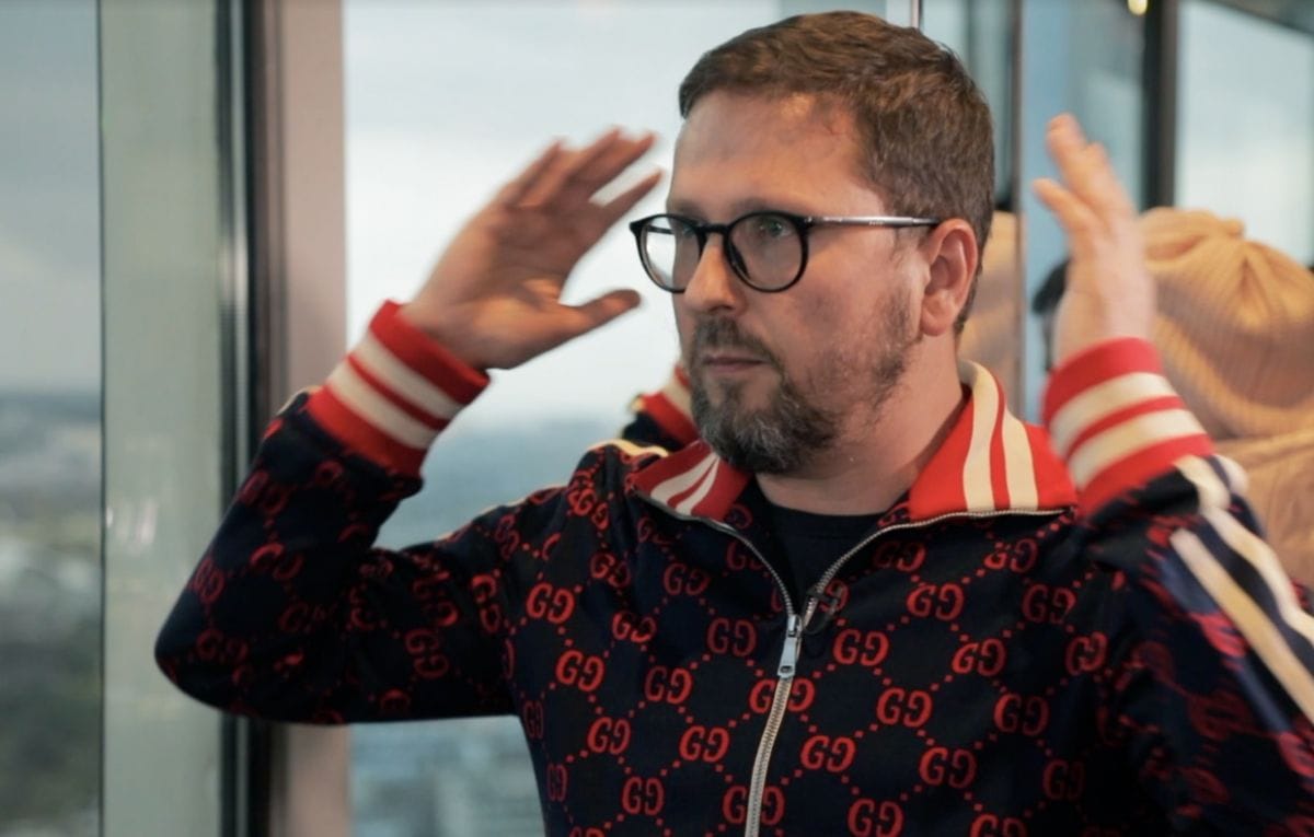 Агент Кремля или дерзкий оппозиционер: за что СБУ обвинила блогера Шария в госизмене