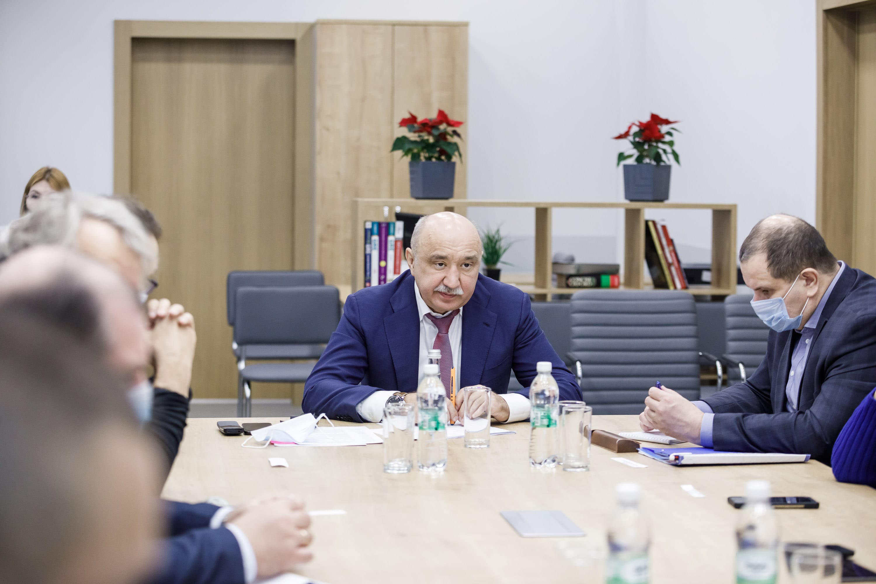 Ректора КФУ, доверенное лицо Путина обвиняют в заказном убийстве