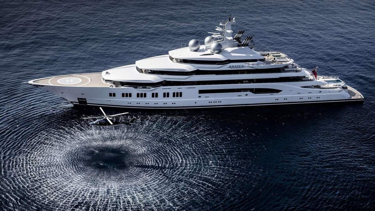 На Фиджи арестована яхта, связанная с российским олигархом Сулейманом Керимовым