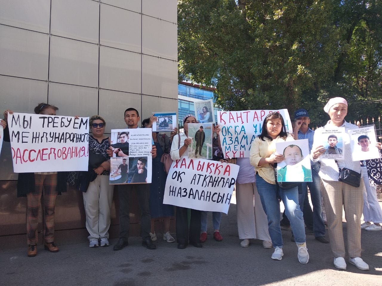 «Вырывали зубы плоскогубцами». Как в Казахстане расправились с протестующими