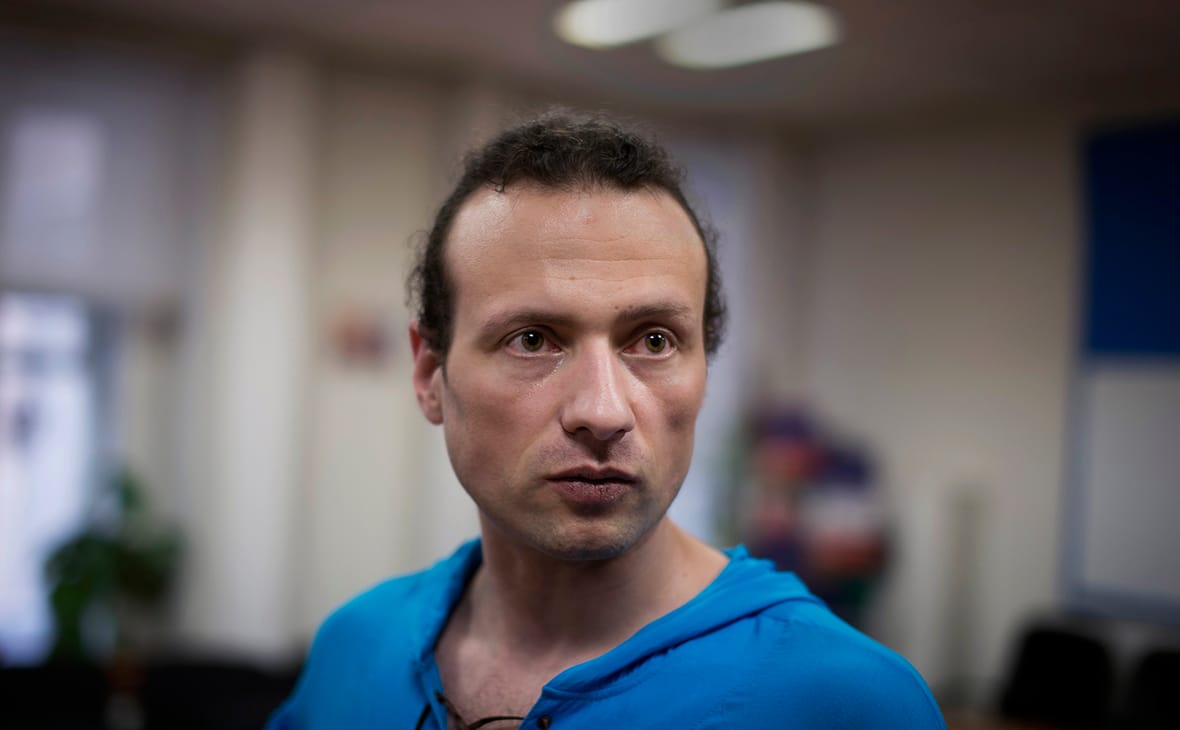 В Удмуртии бывшего учителя Илью Фарбера приговорили к 3 годам колонии за поджог военкомата 