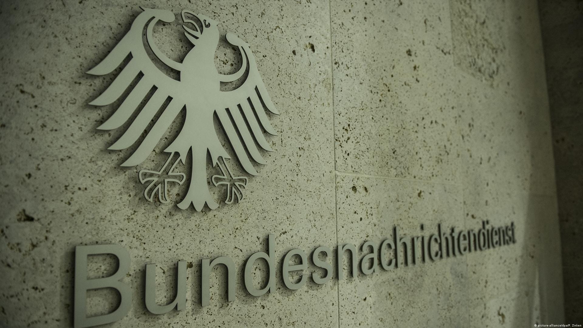 Spiegel: В разведке Германии разоблачили двойного агента, который работал на Россию  