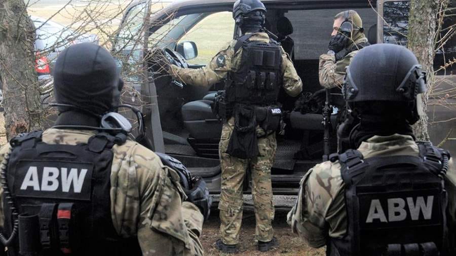 Gazeta Polska: Задержанные в Польше российские шпионы планировали взорвать поезда с оружием и гуманитаркой для Украины