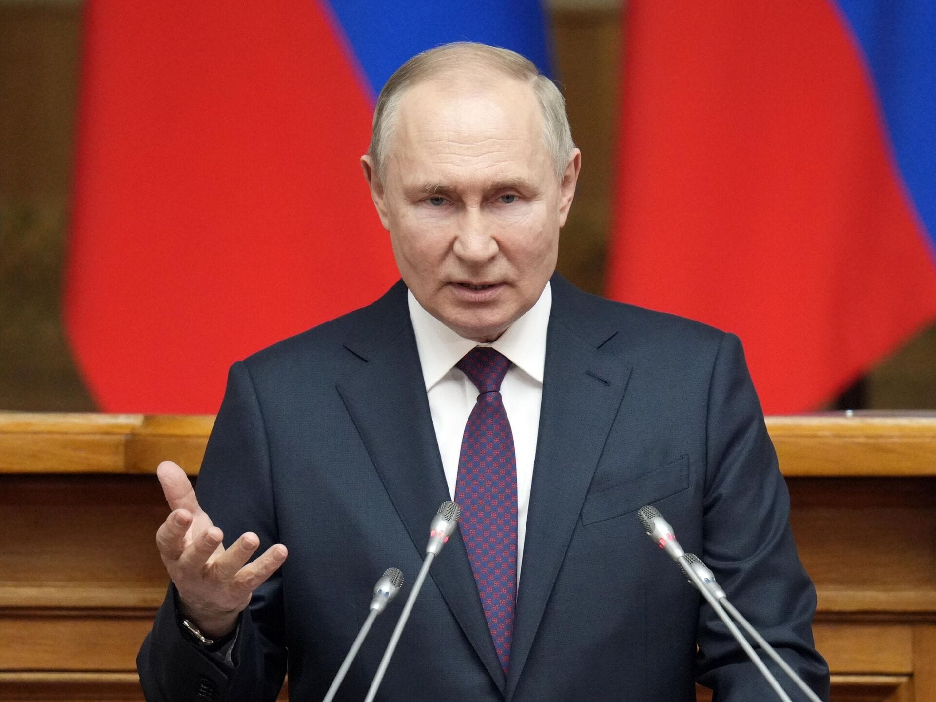 Правительство ЮАР согласилось выдать ордер на арест Путина, если он приедет в страну