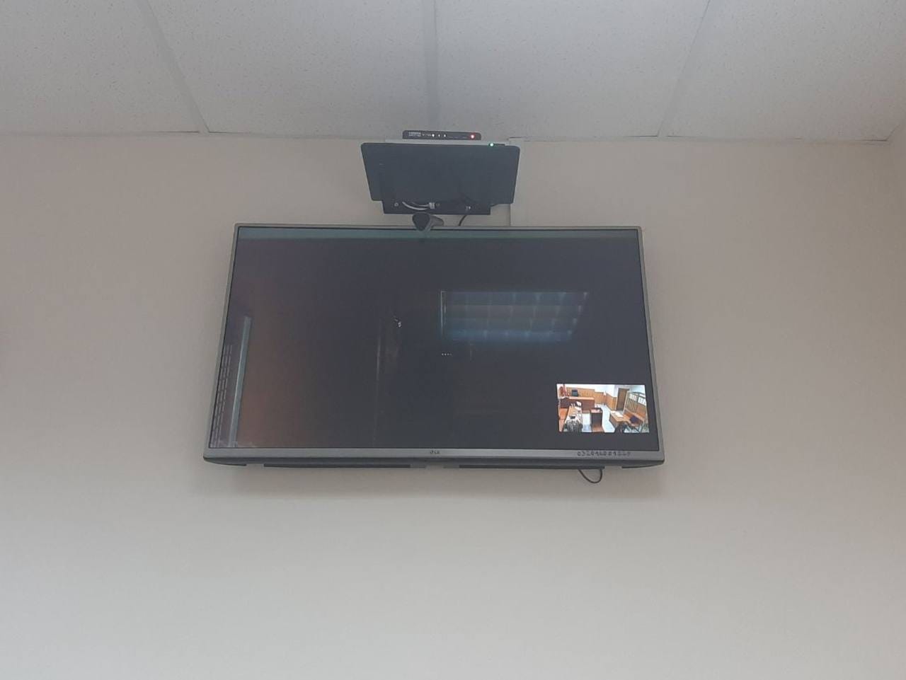 Навальный не появился на суде по своему же иску