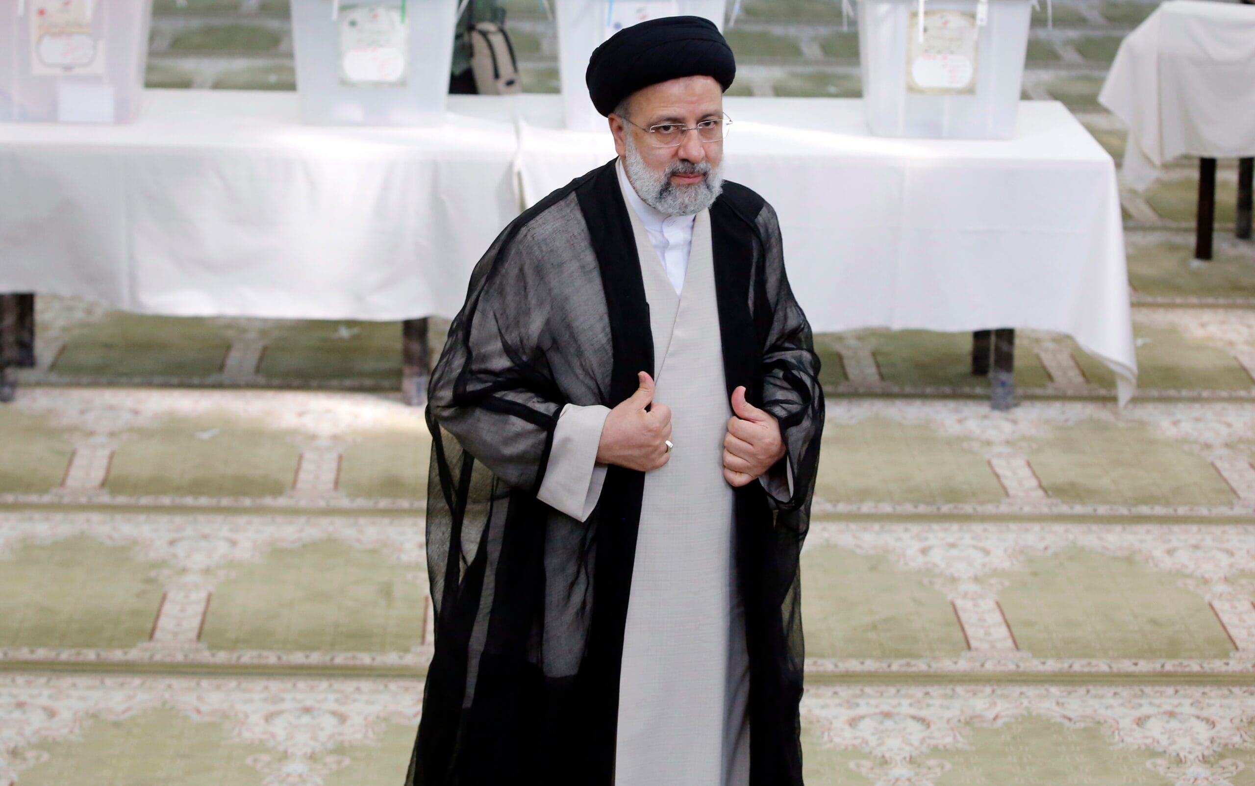 Президент Ирана Раиси заявил о пересечении Израилем «красных линий» и необходимости для пропалестинских сил «начать действовать»