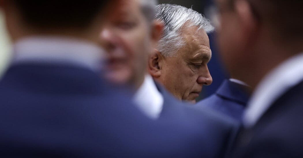 Венгрия снова заблокировала выделение помощи на €50 млрд Украине