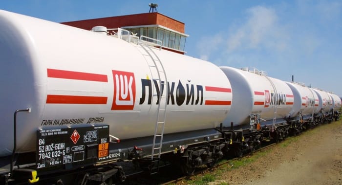 Правительство России запретит экспорт бензина с марта на полгода