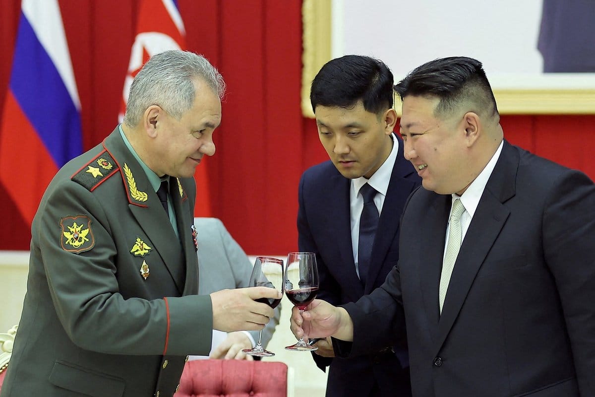 Канада ввела санкции против двух граждан России и шести российских компаний за перевозку оружия из КНДР