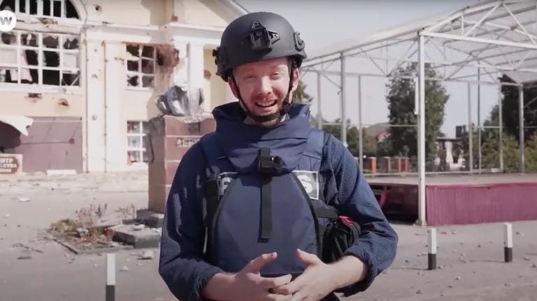 ФСБ завела дело о незаконном пересечении границы на корреспондента DW, снявшего репортаж в Судже