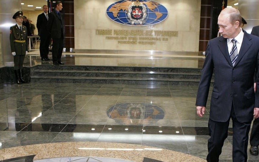 Рошка и мышка. Почту президента Франции взломали сотрудники ГРУ