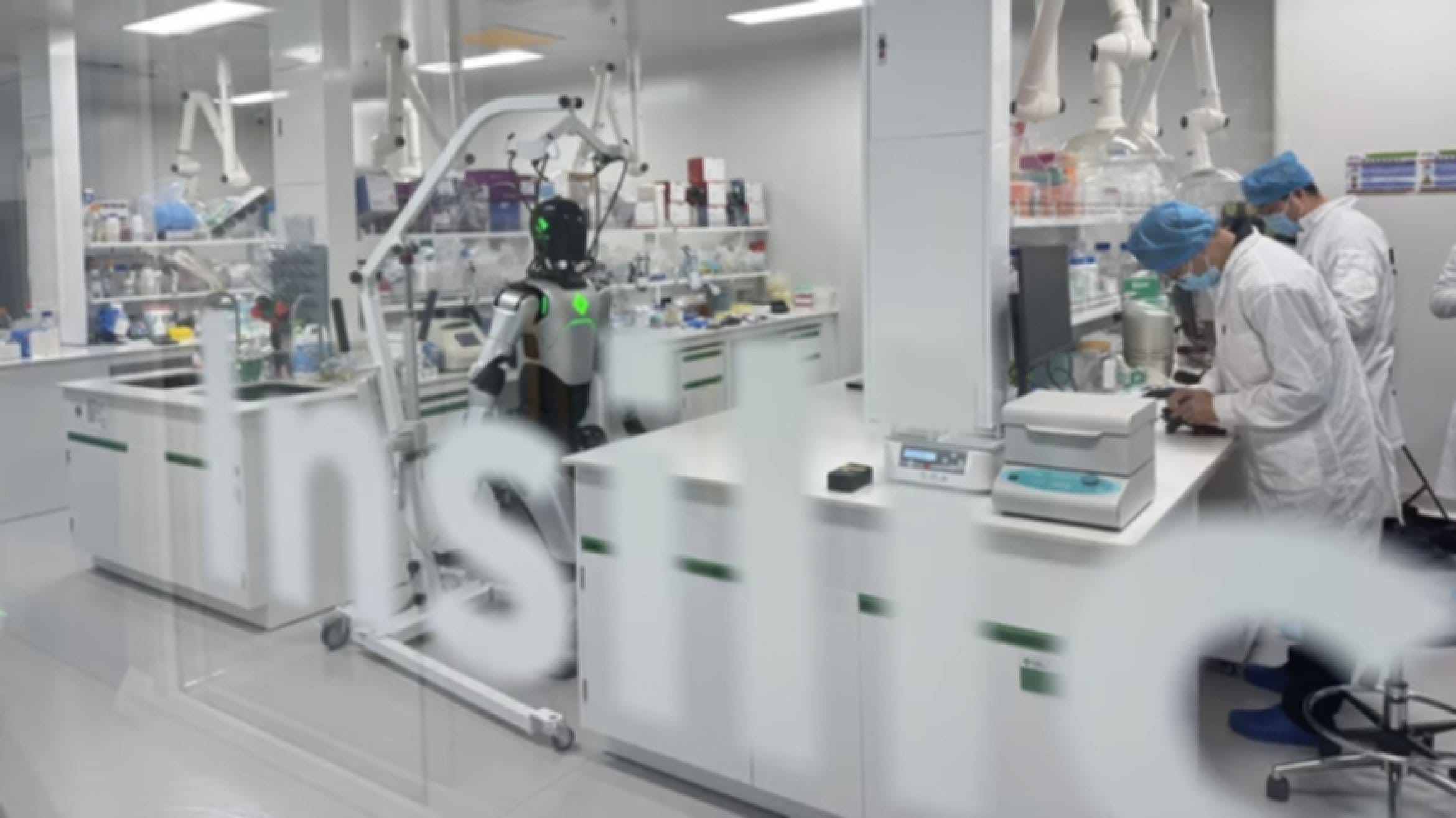 Препарат рентосертиб, впервые полностью созданный искусственным интеллектом, показал эффективность в лечении болезни легких