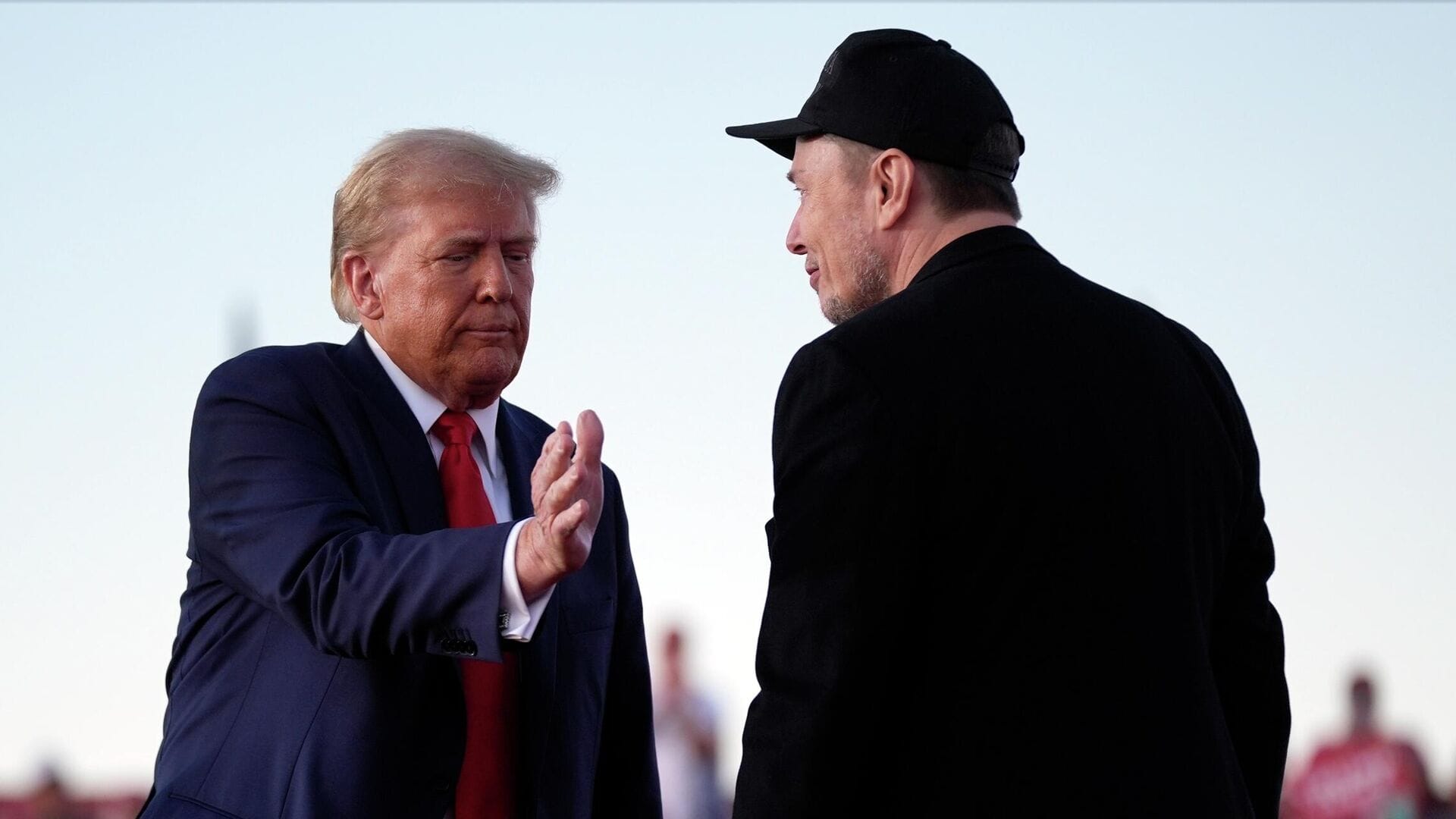 Илон Маск удалил пост о том, что Трамп упоминается в документах по делу Эпштейна