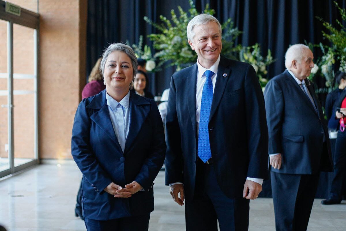 Коммунистка и фанат Пиночета стали главными претендентами на победу в президентских выборах в Чили