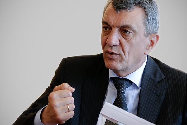 Губернатор Севастополя Сергей Меняйло отправлен в отставку, его место занял Дмитрий Овсянников.