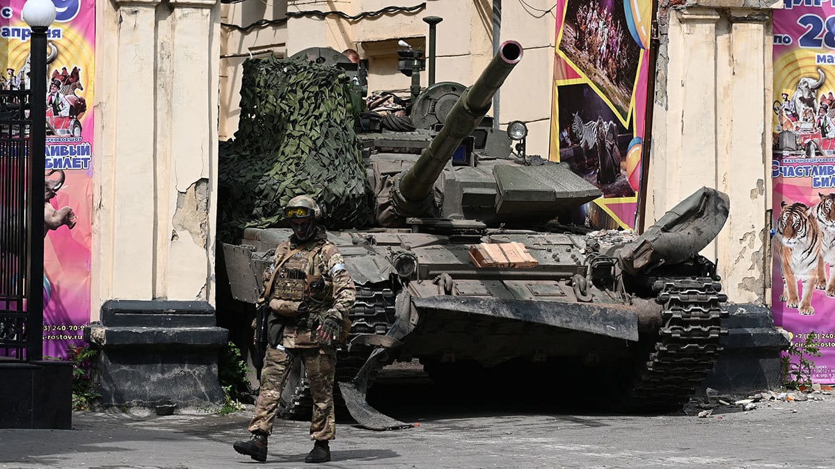 ЧВК Вагнера передаст тяжелую военную технику подразделениям ВС РФ — Минобороны