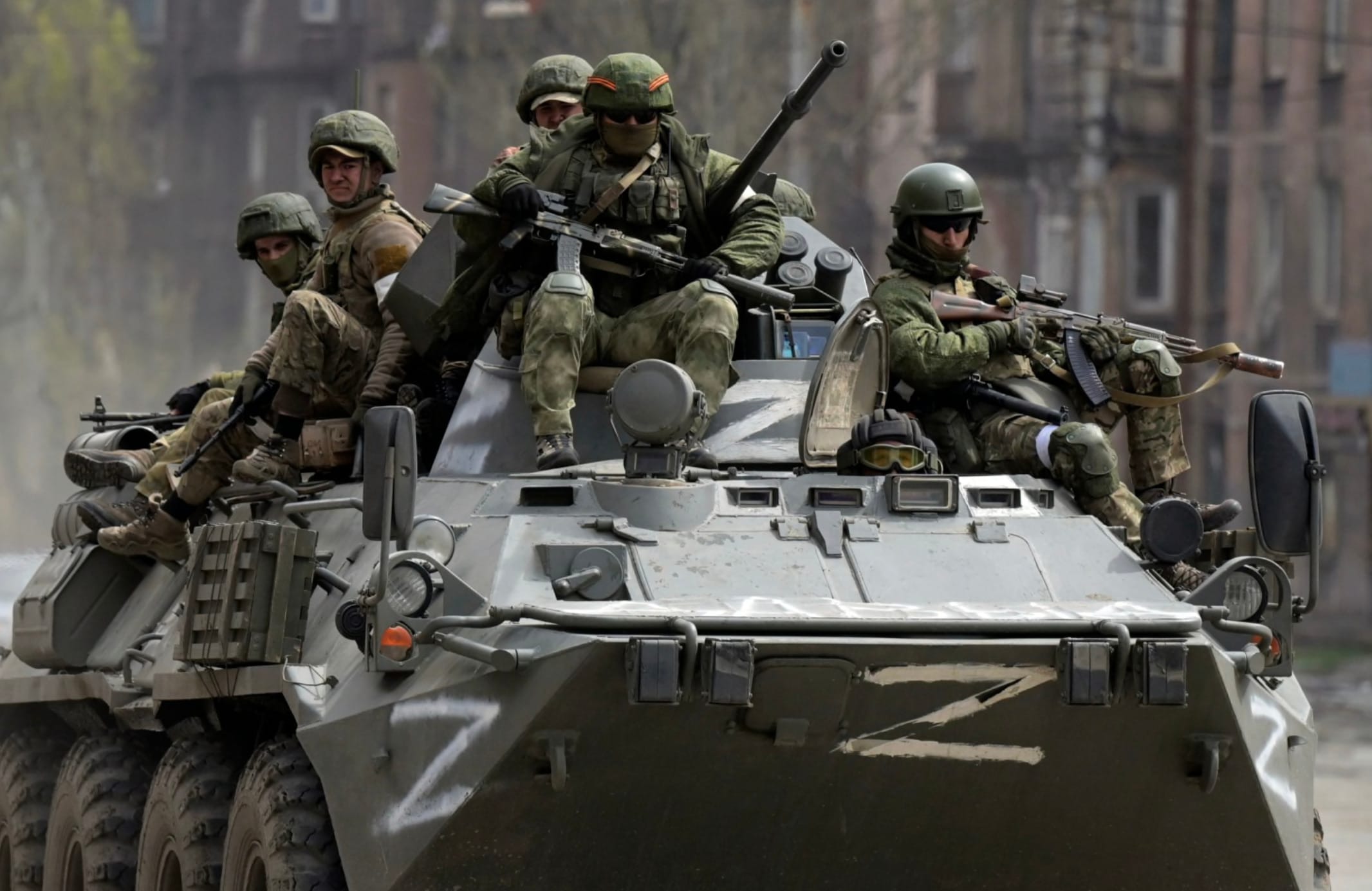 Председатель комитета Совета Федерации по бюджету предложил перераспределить 2 трлн рублей: бóльшую часть — на войну и силовиков