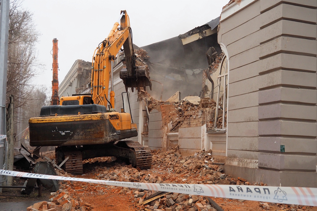 Снос Манежа лейб-гвардии Финляндского полка в Санкт-Петербурге