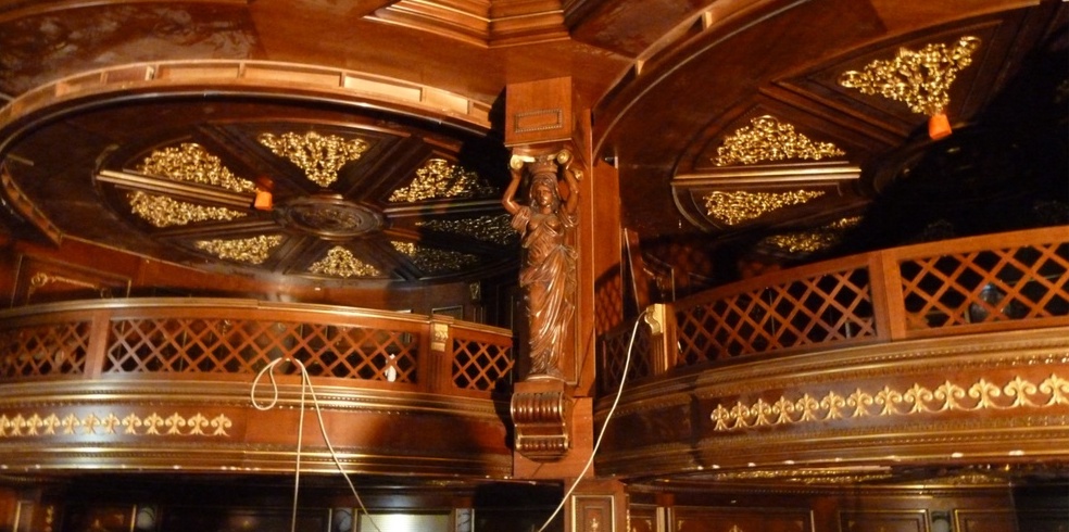 Галерея 3-2. Театр.