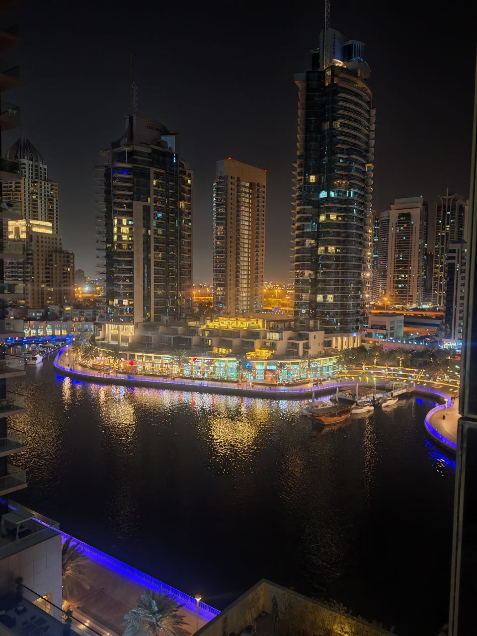 Вид в районе Dubai Marina