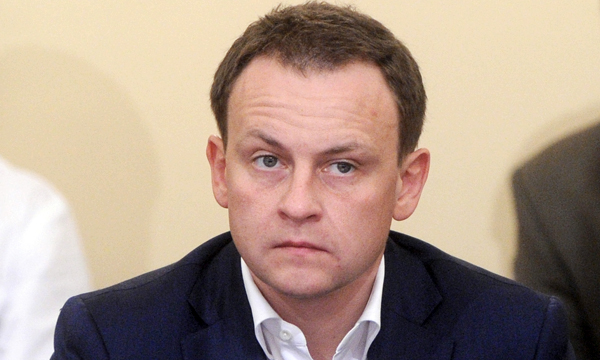 Îáùåñòâåííûå ñëóøàíèÿ îá óæåñòî÷åíèè íàêàçàíèÿ çà íàðóøåíèÿ íà ìèòèíãàõ