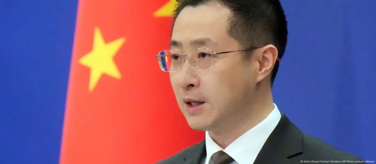 Официальный представитель МИД Китая Линь Цзянь. Источник:  Ichiro Ohara/Yomiuri Shimbun/AP Photo/picture alliance