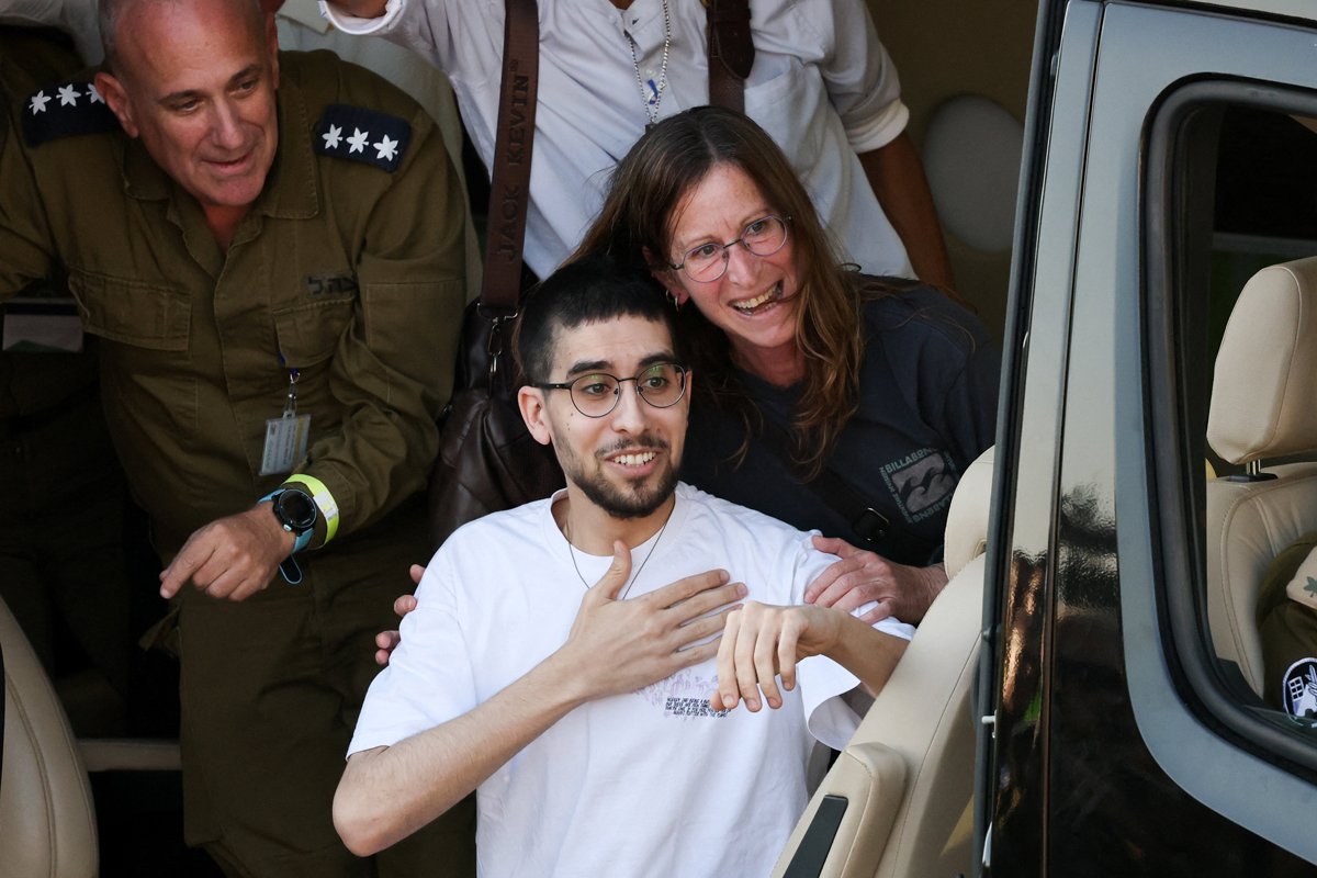 Освобожденный заложник Эйтан Абрахам Мор, 13 октября 2025 года